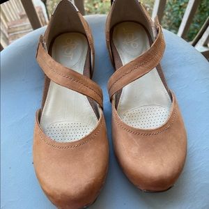 NWOT OTBT shoes, size 10. Never worn.